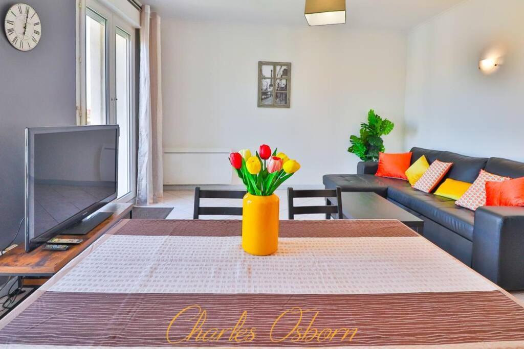 7 And Clear Apartment *
